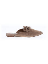 1 shoe size - 8