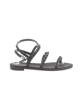 1 shoe size - 8
