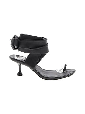 1 shoe size - 6 1/2