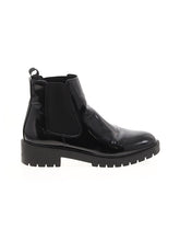 1 shoe size - 10