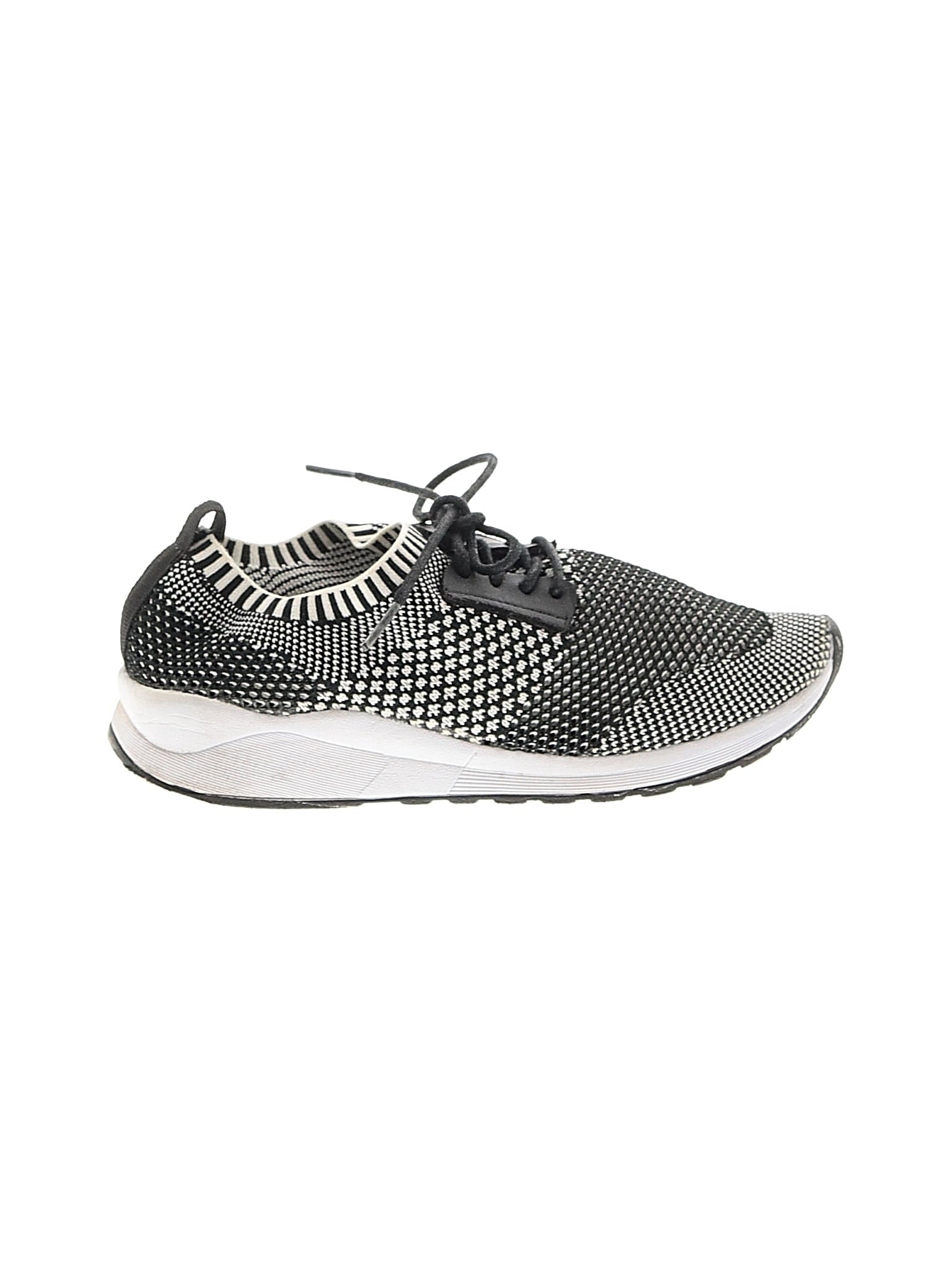 1 shoe size - 7