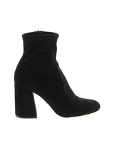 1 shoe size - 7 1/2