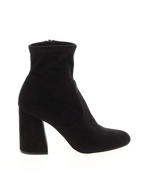 1 shoe size - 7 1/2