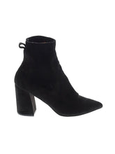 1 shoe size - 8 1/2