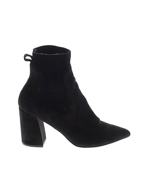 1 shoe size - 8 1/2