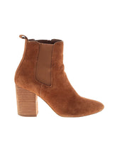 1 shoe size - 8