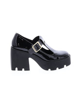 1 shoe size - 7 1/2