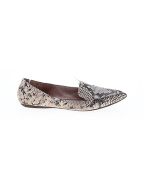 1 shoe size - 8