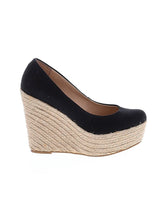 1 shoe size - 9