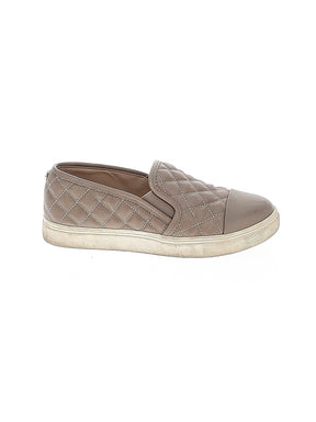 1 shoe size - 4
