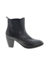 1 shoe size - 7 1/2