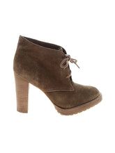 1 shoe size - 8