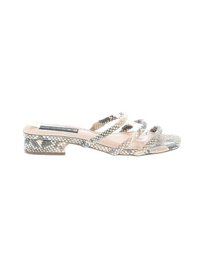 1 shoe size - 9