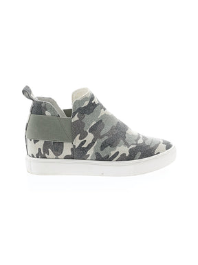 1 shoe size - 7