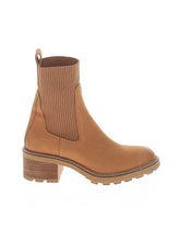 1 shoe size - 8