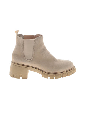 1 shoe size - 8