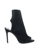 1 shoe size - 9