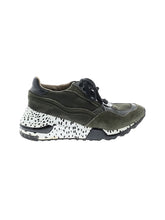 1 shoe size - 8