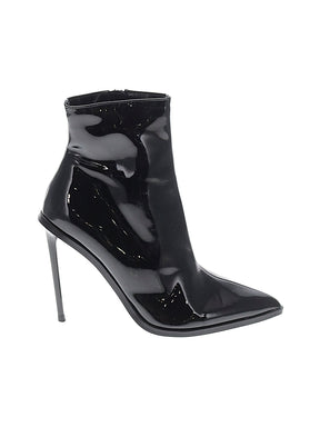 1 shoe size - 6