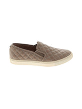 1 shoe size - 9