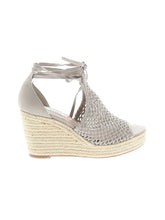 1 shoe size - 8