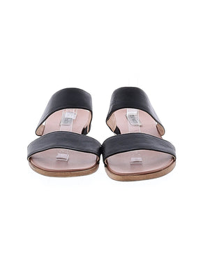 2 shoe size - 9