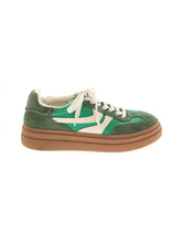 1 shoe size - 9