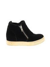 1 shoe size - 6 1/2