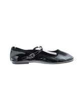 1 shoe size - 8