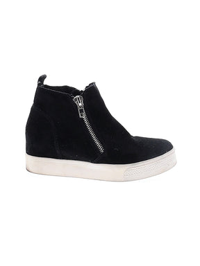 1 shoe size - 7 1/2