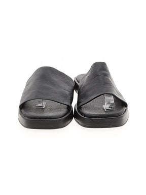 2 shoe size - 7