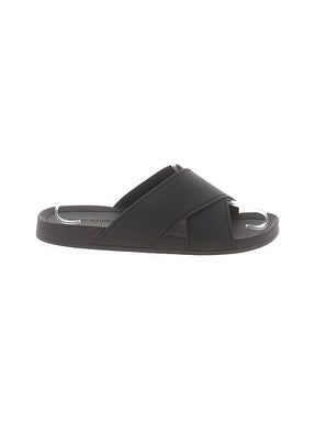 1 shoe size - 8