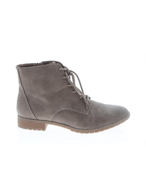 1 shoe size - 9 1/2