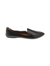 1 shoe size - 11