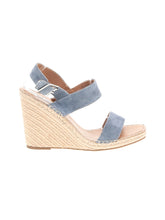 1 shoe size - 10