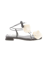 1 shoe size - 11