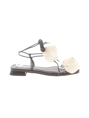 1 shoe size - 11