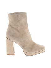 1 shoe size - 9 1/2