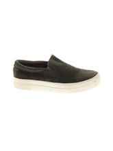 1 shoe size - 8