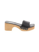 1 shoe size - 9