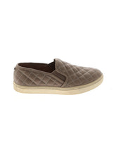 1 shoe size - 6 1/2