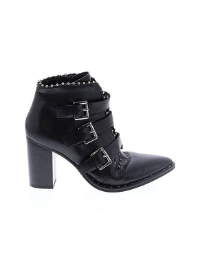 1 shoe size - 8