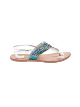 1 shoe size - 8