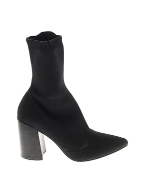 1 shoe size - 8