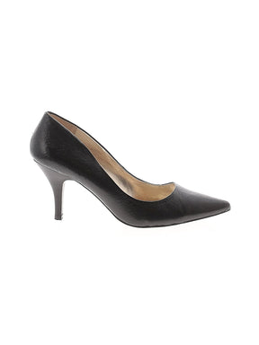 1 shoe size - 9