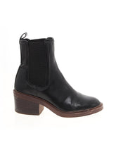 1 shoe size - 10