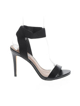 1 shoe size - 9