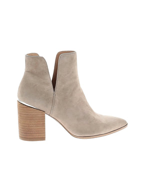 1 shoe size - 8 1/2