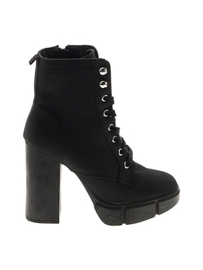 1 shoe size - 7