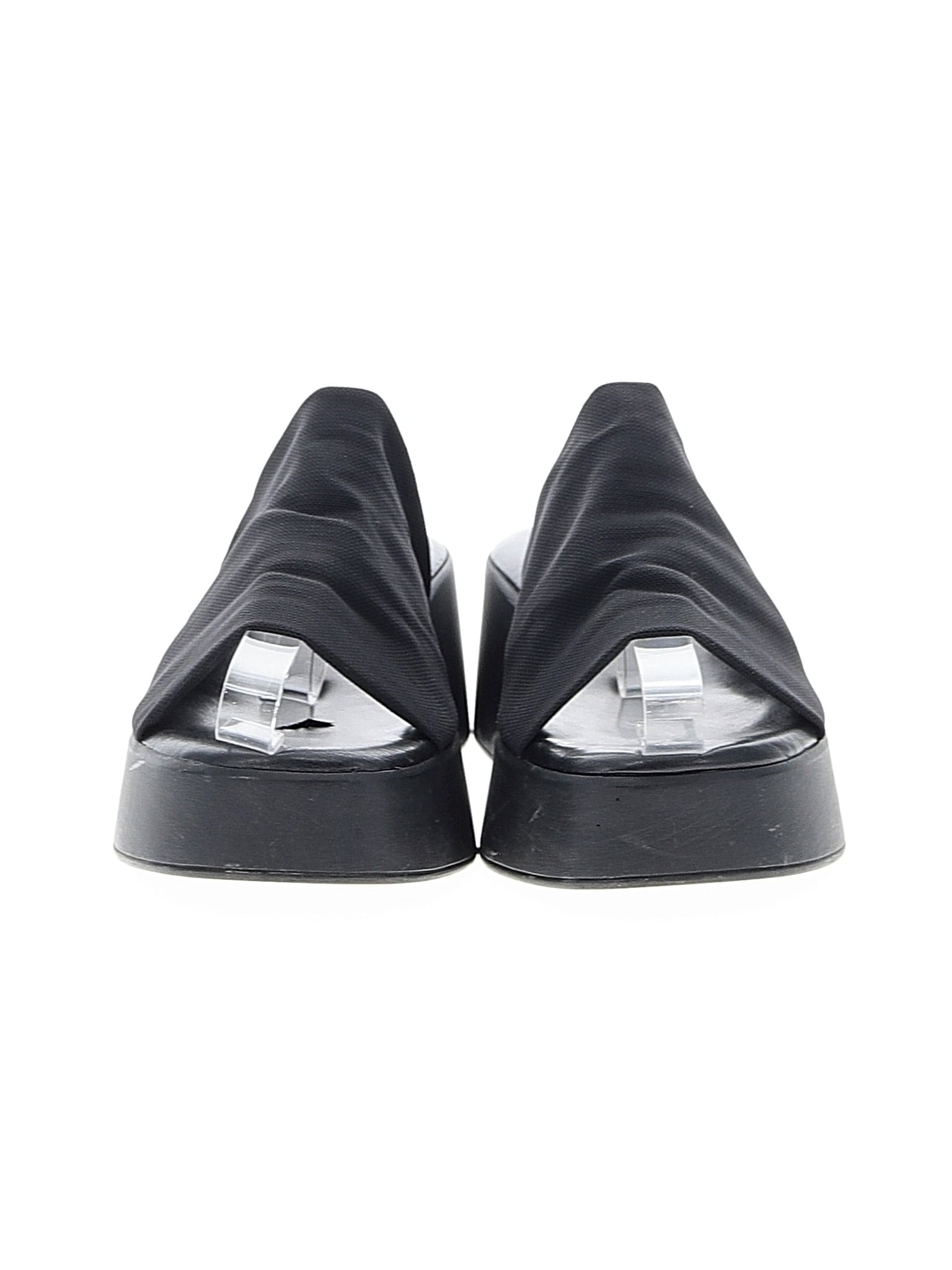 2 shoe size - 38 (EU)